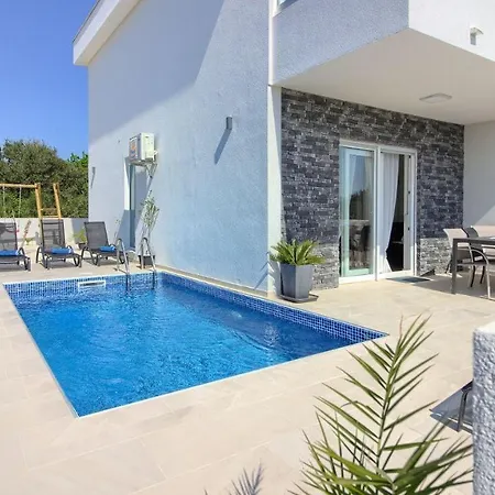 White Memory Villa