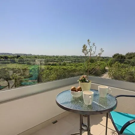 White Memory Villa